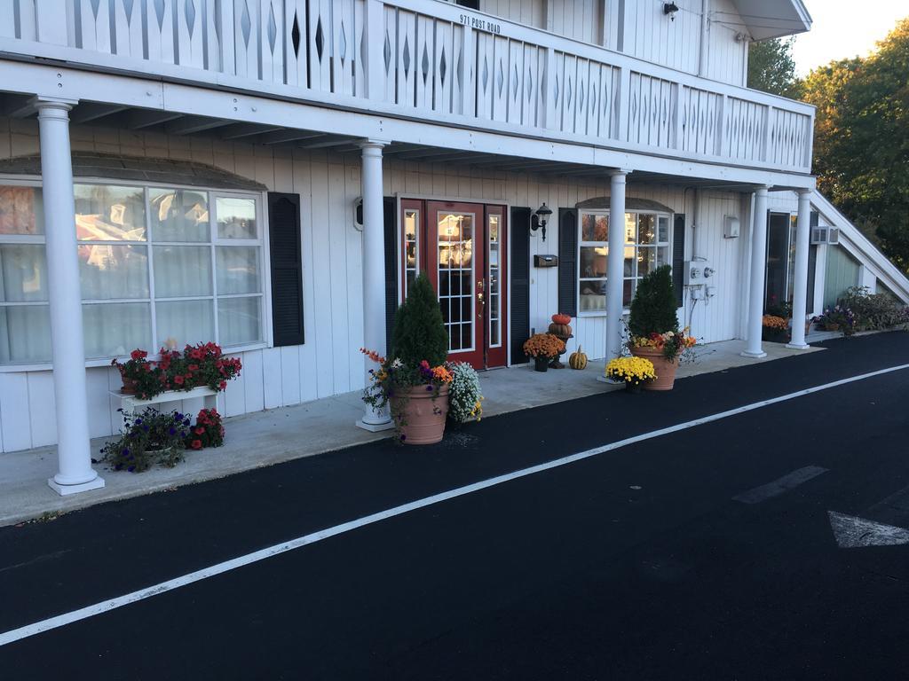 The Beach Rose Inn Уелс Екстериор снимка